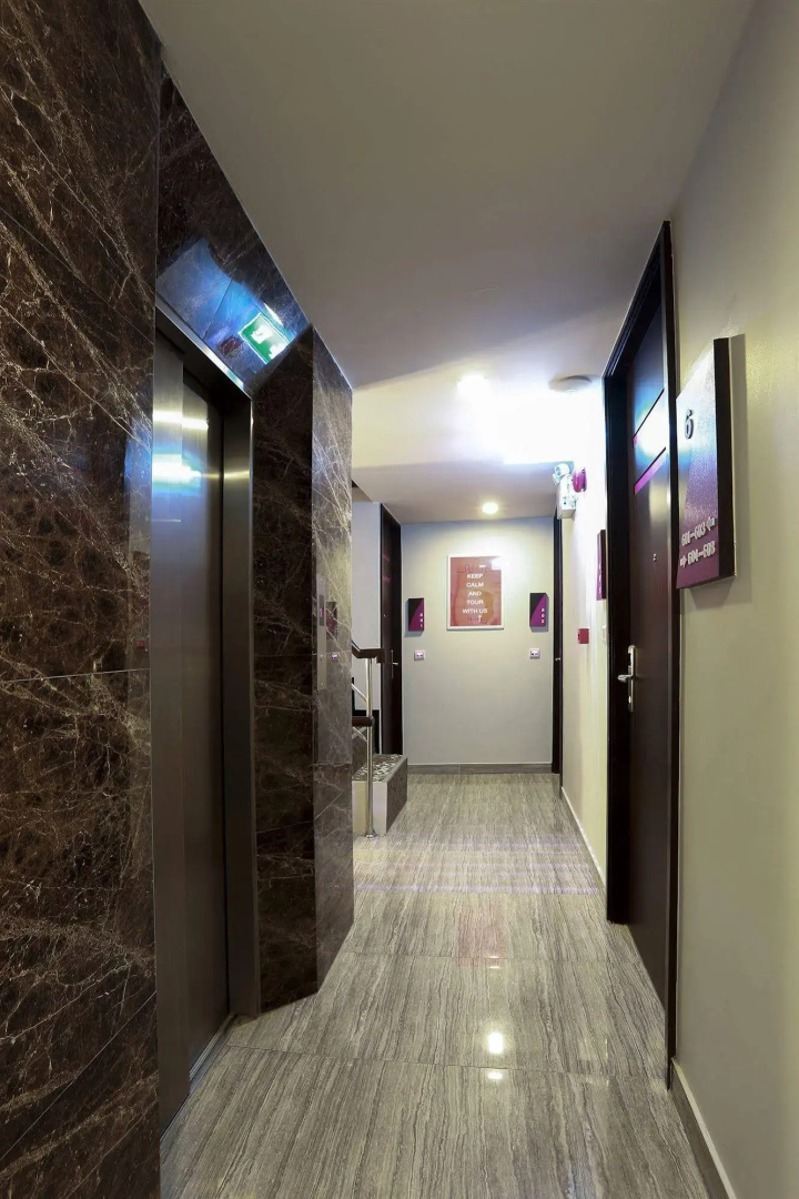 Photo - iCheck inn Nana by Aspira