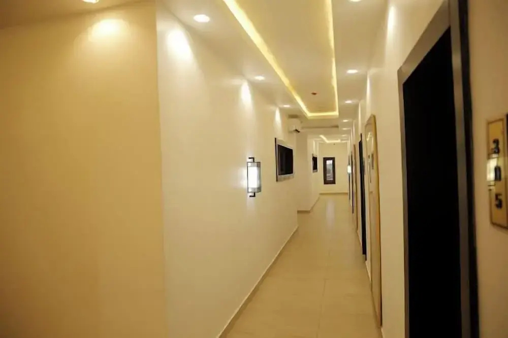 Sarina Suites and Apartments