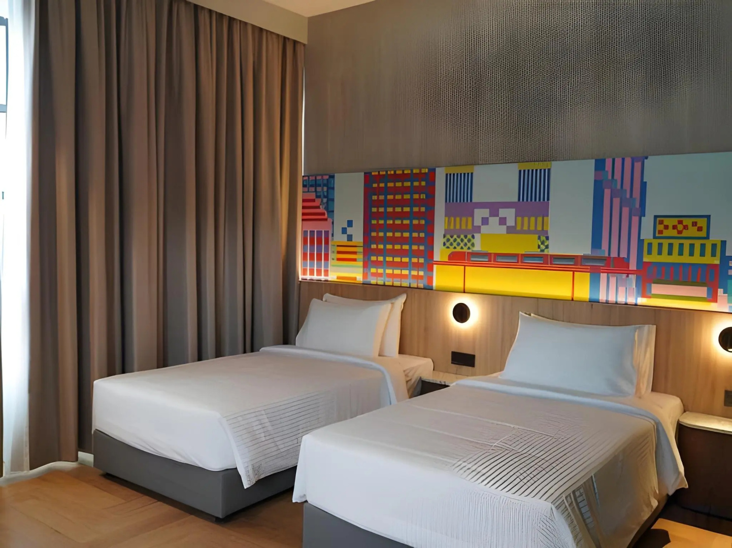 Photo - The Graph Hotel