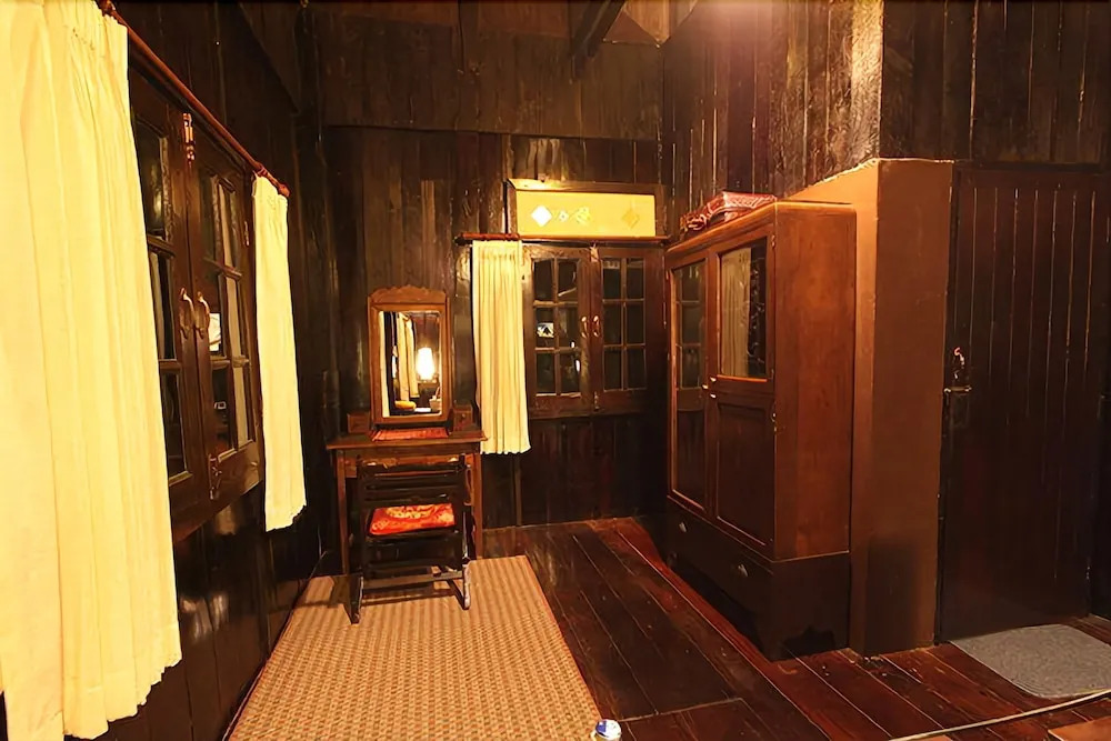 Foto - Club One Seven Gaymen Chiang Mai