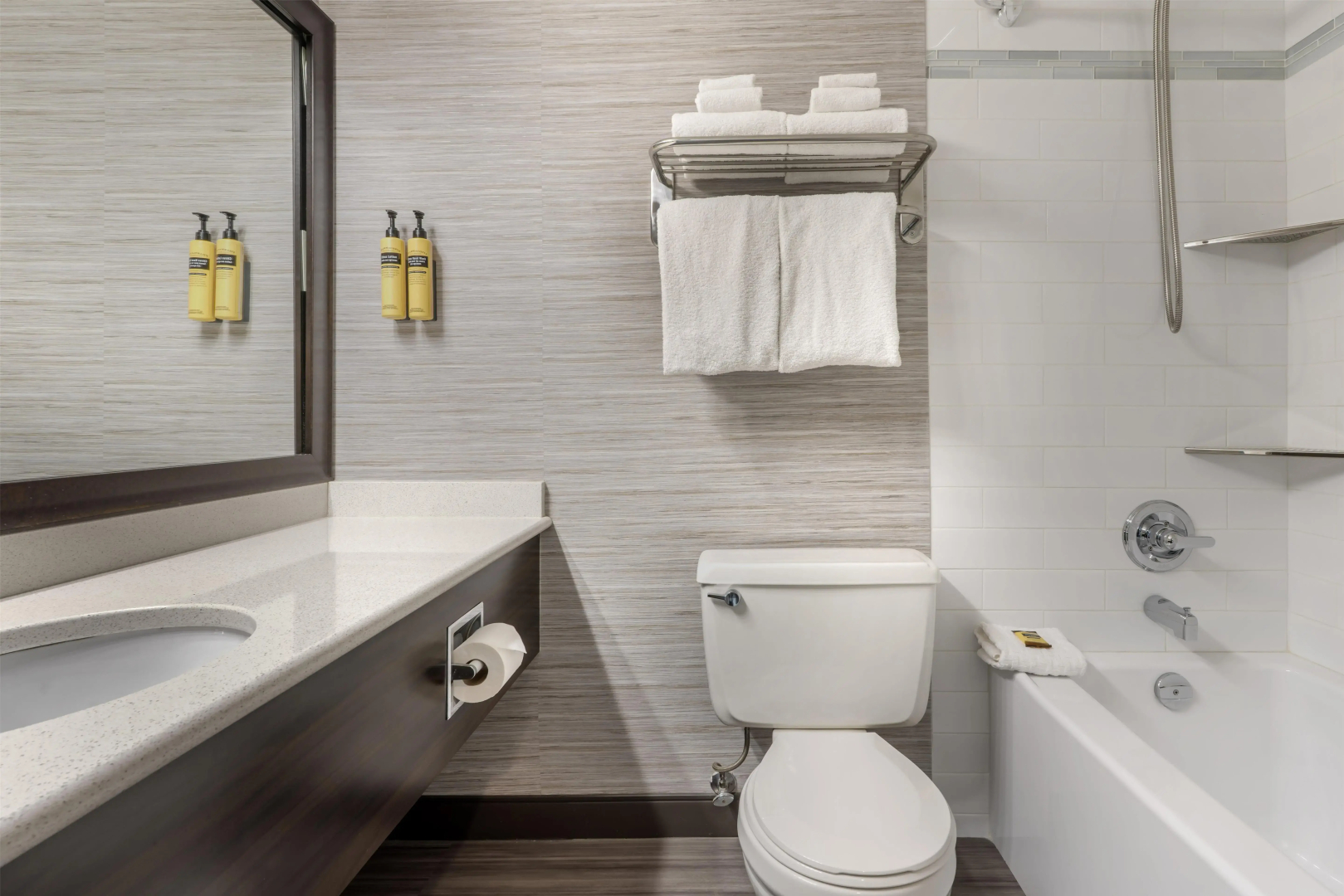 Foto - BEST WESTERN PLUS Carlton Plaza Hotel