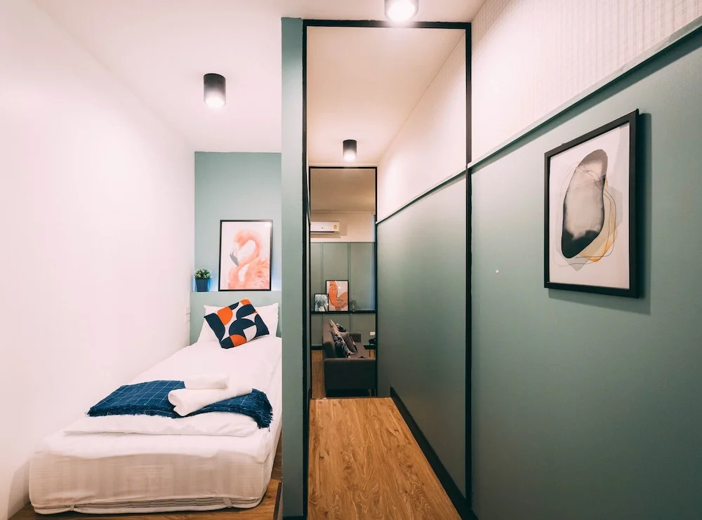 Photo - Saffron Hill Bangkok