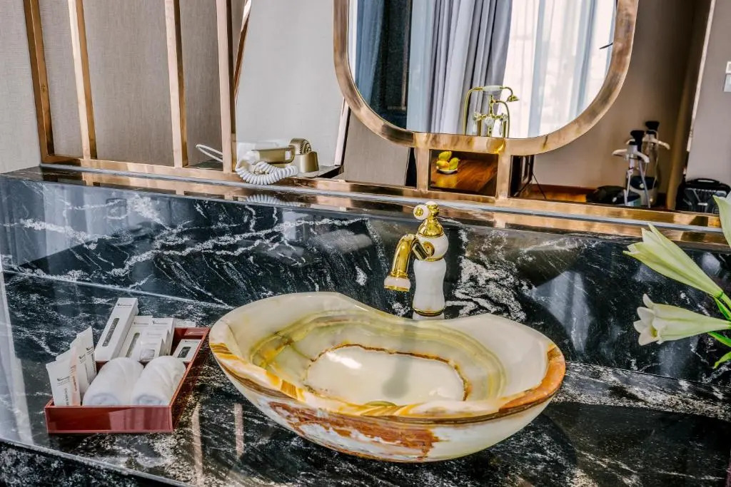 Photo - Winsuites Saigon Hotel