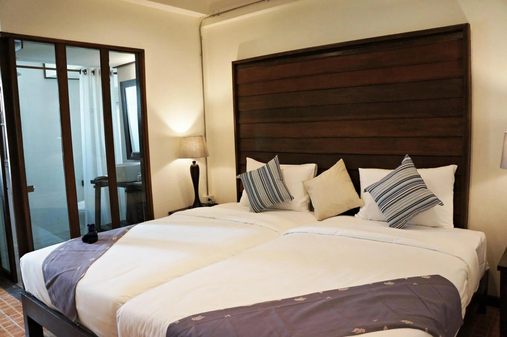 Photo - Kampaeng Ngam Hotel - Steps to Night Bazaar & Old City