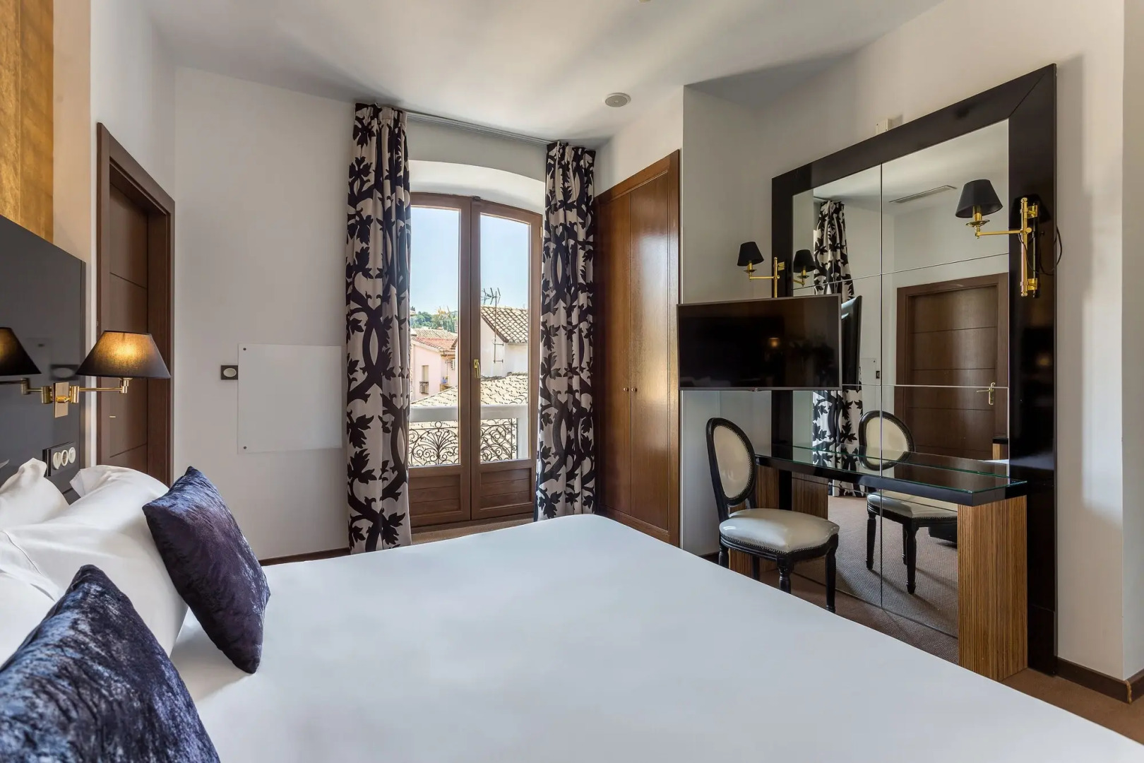 Photo - Room Mate Leo, Granada