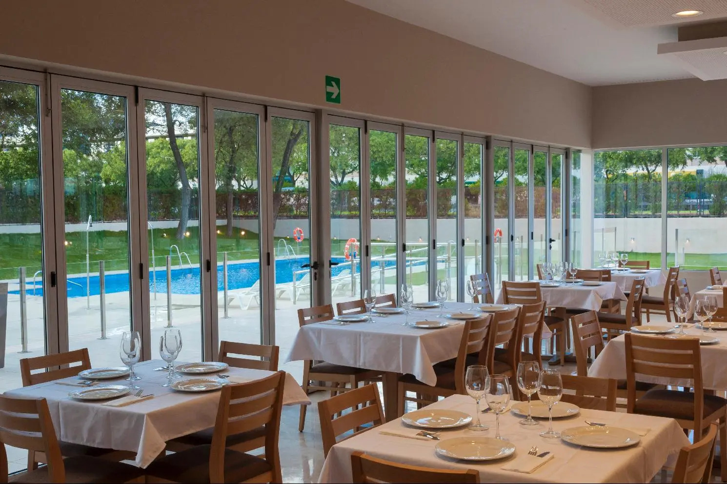 Photo - M.A. Hotel Sevilla Congresos