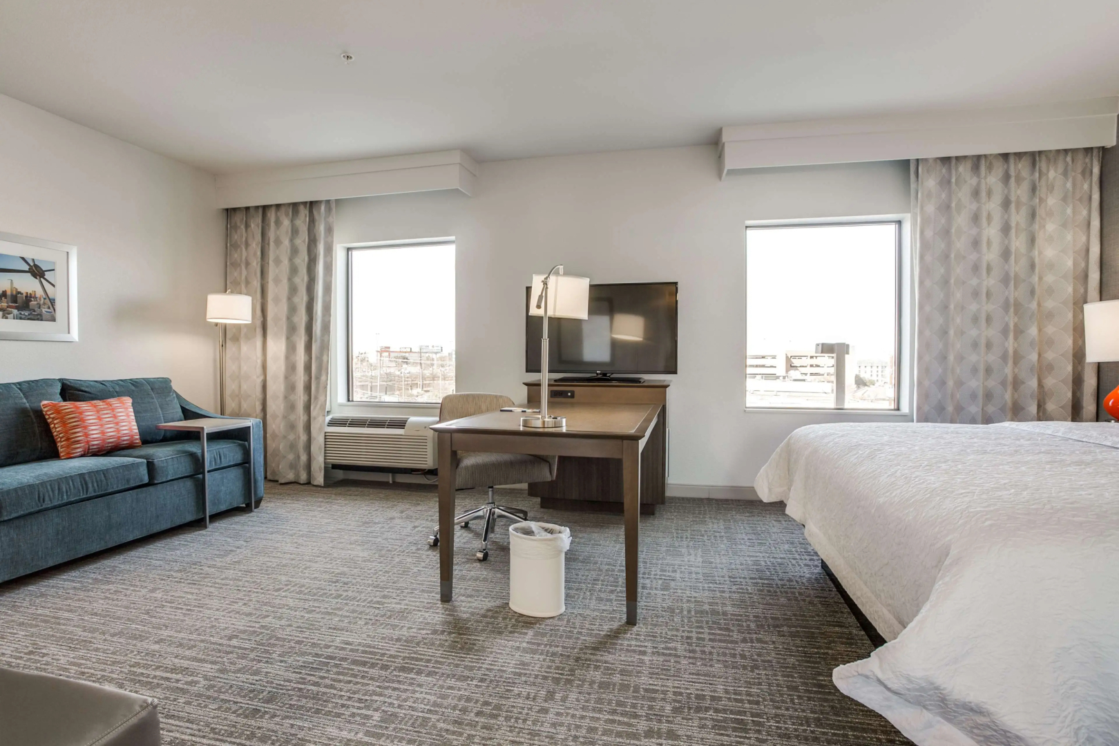 Photo - Hampton Inn & Suites Dallas-Central Expy/North Park Area