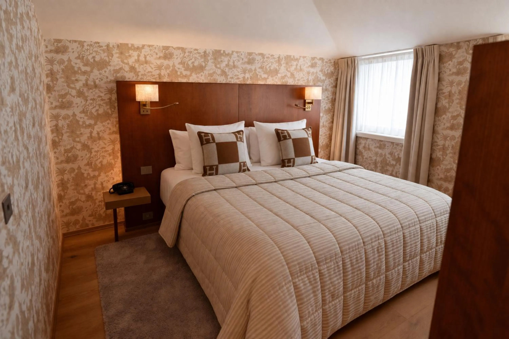 Photo - Hotel Van Cleef