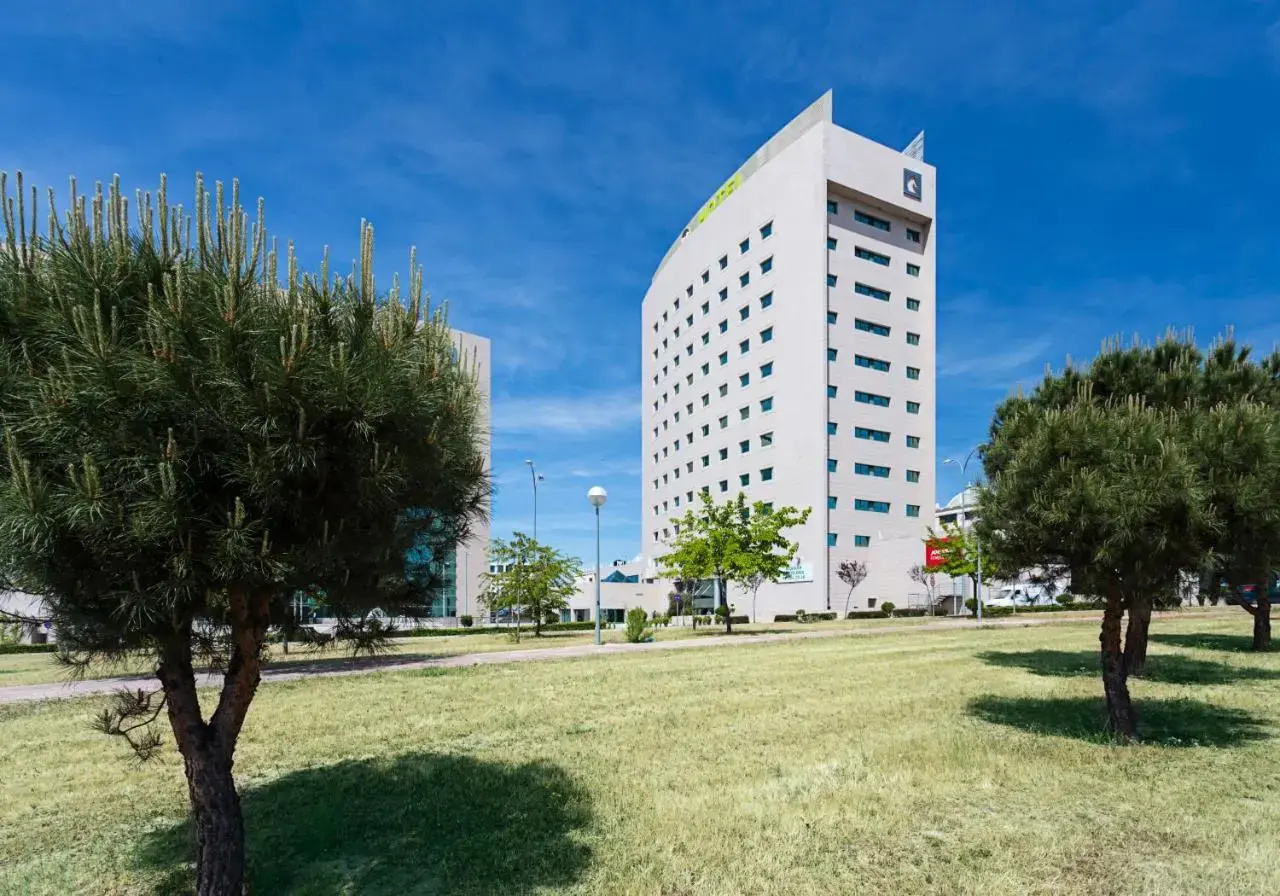Photo - B&B HOTEL Madrid Aeropuerto T4