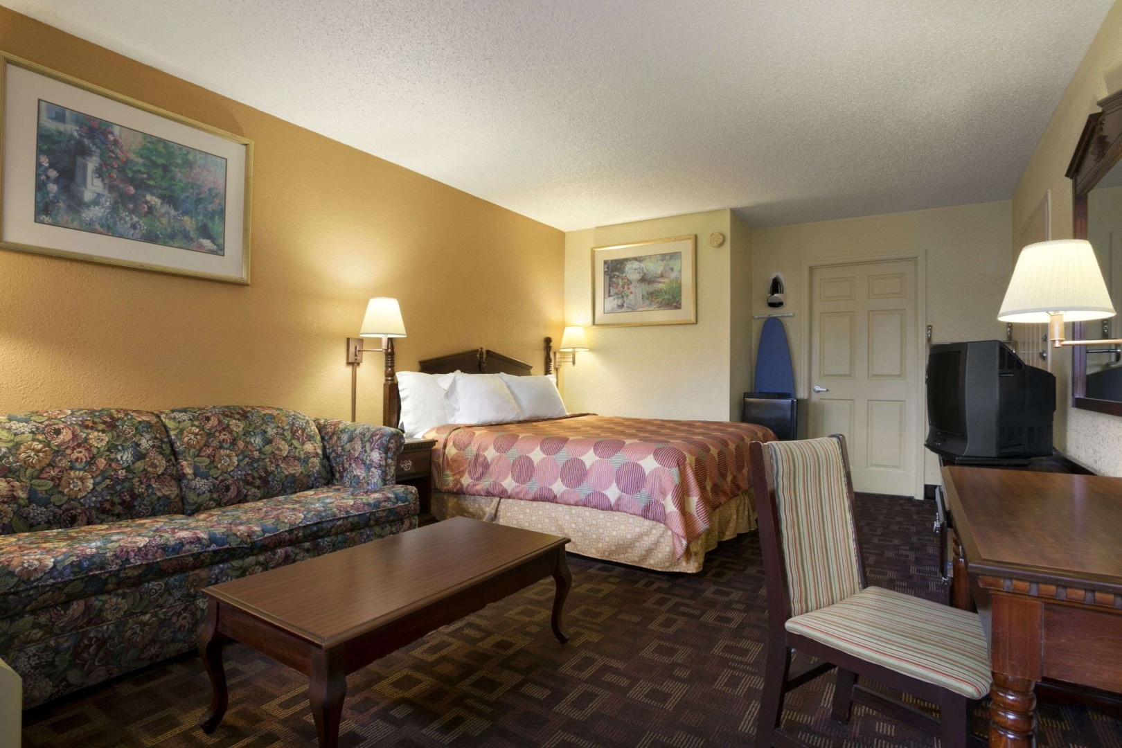 Foto - Days Inn by Wyndham Nashville Airport
