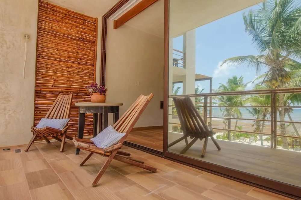 Photo - Los Arrecifes