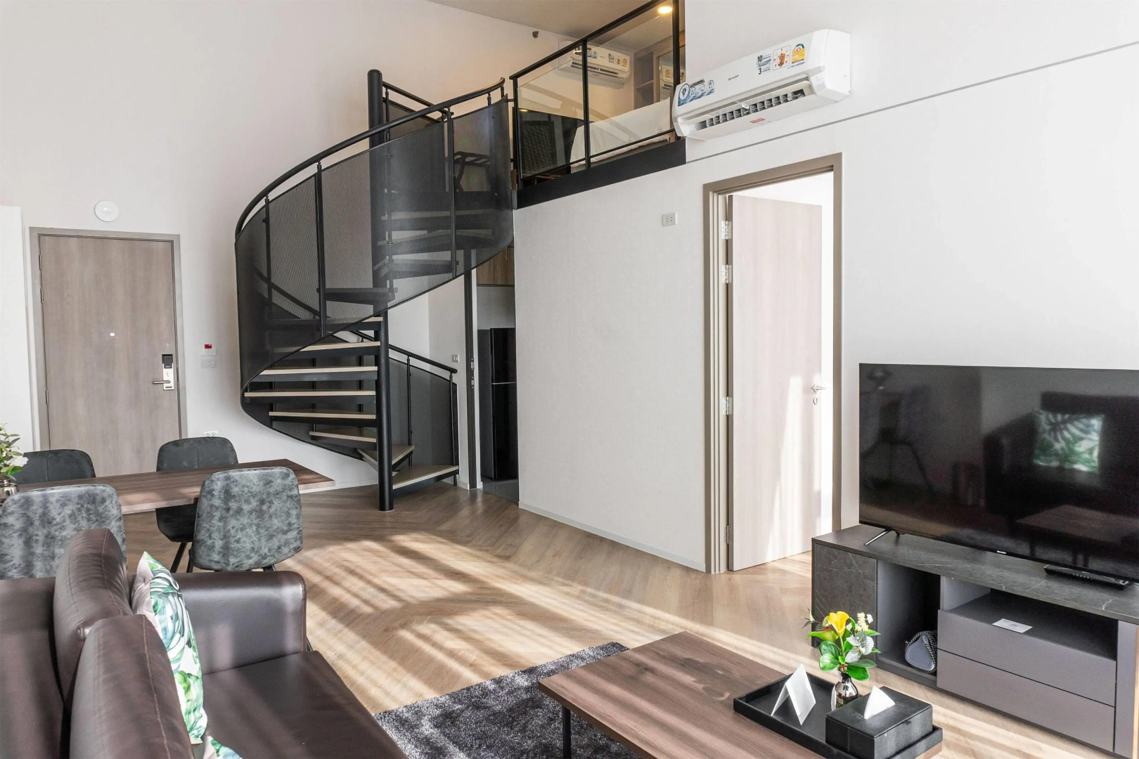 Photo - Ramada By Wyndham Bangkok Sukhumvit 87