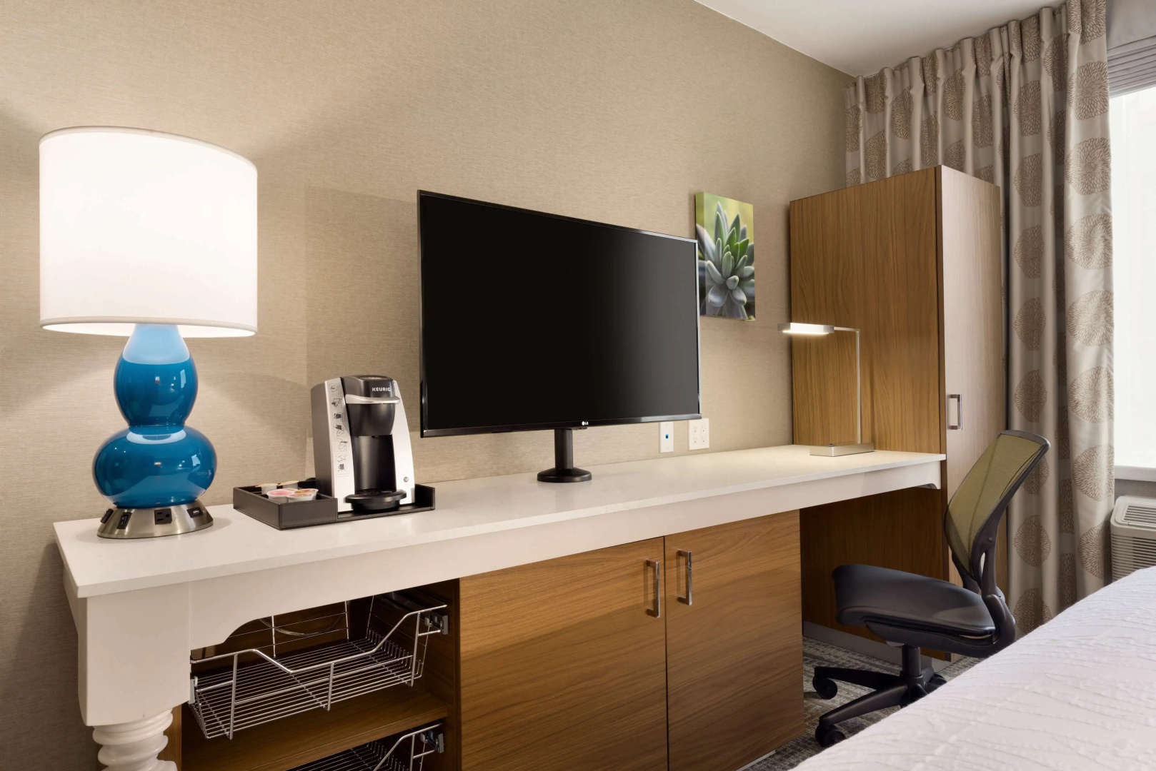 Photo - Hilton Garden Inn New York Times Square South