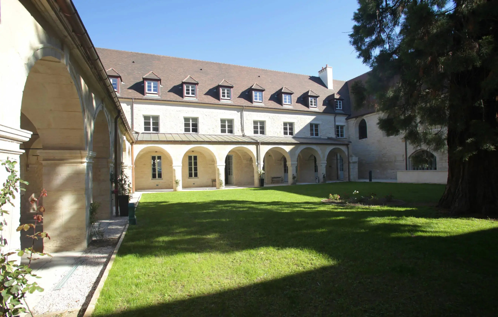 Foto - Appart'hôtel Odalys City - Dijon Centre Les Cordeliers