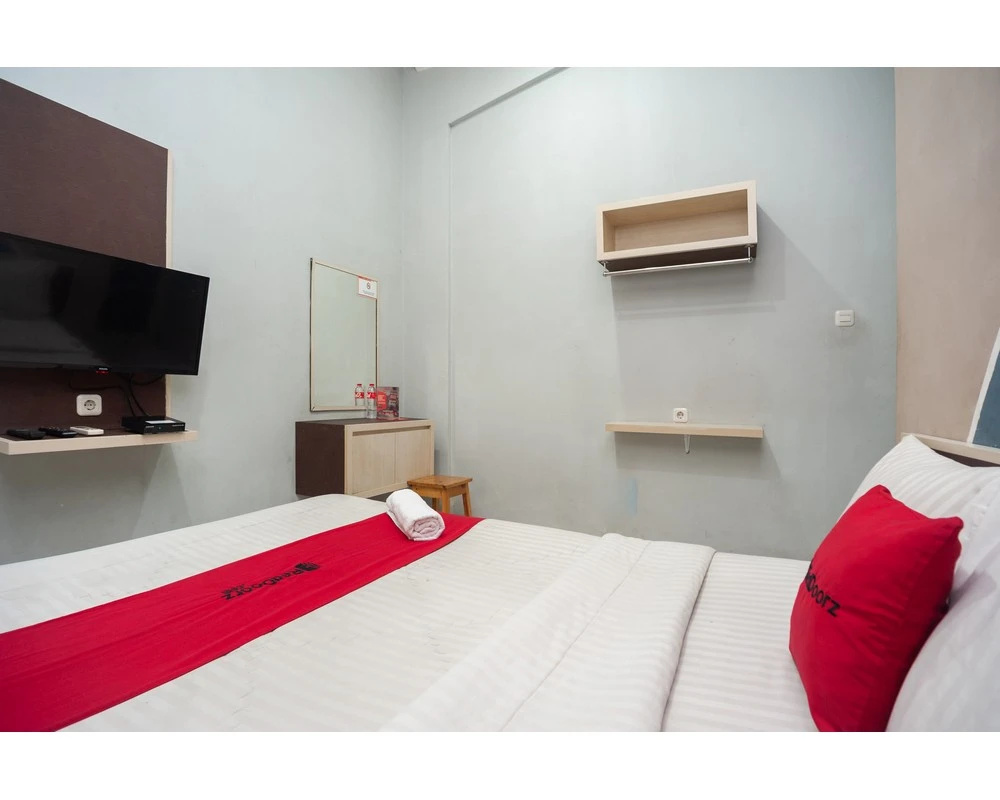 Foto - Formerly Reddoorz Near Binus Anggrek 2