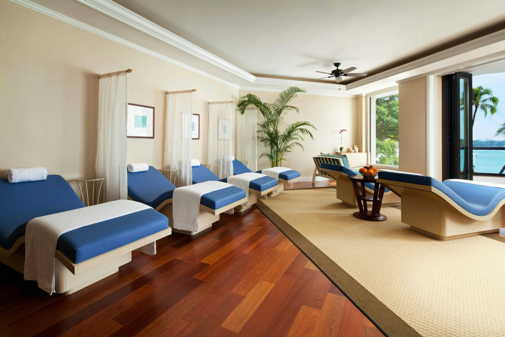 Photo - Moana Surfrider, A Westin Resort & Spa, Waikiki Beach