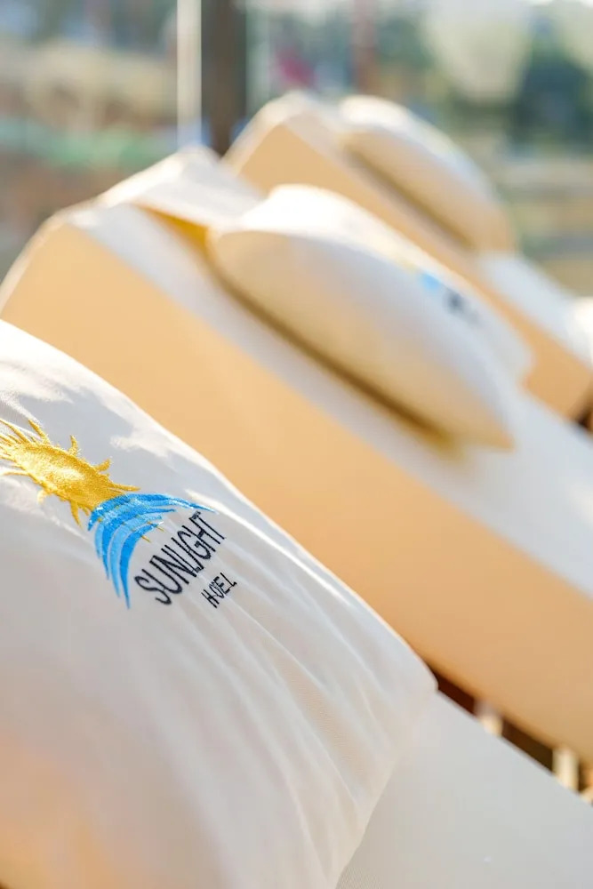 Photo - Sunlight Hotel