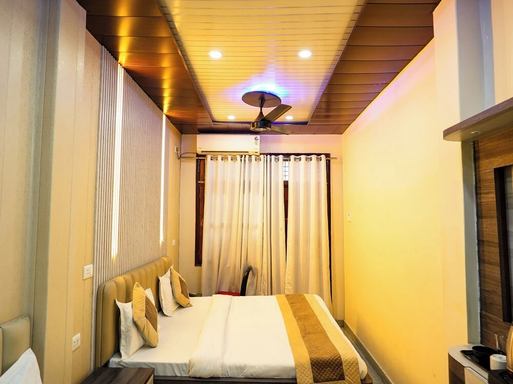 Sun High Stay Luxury Guest House