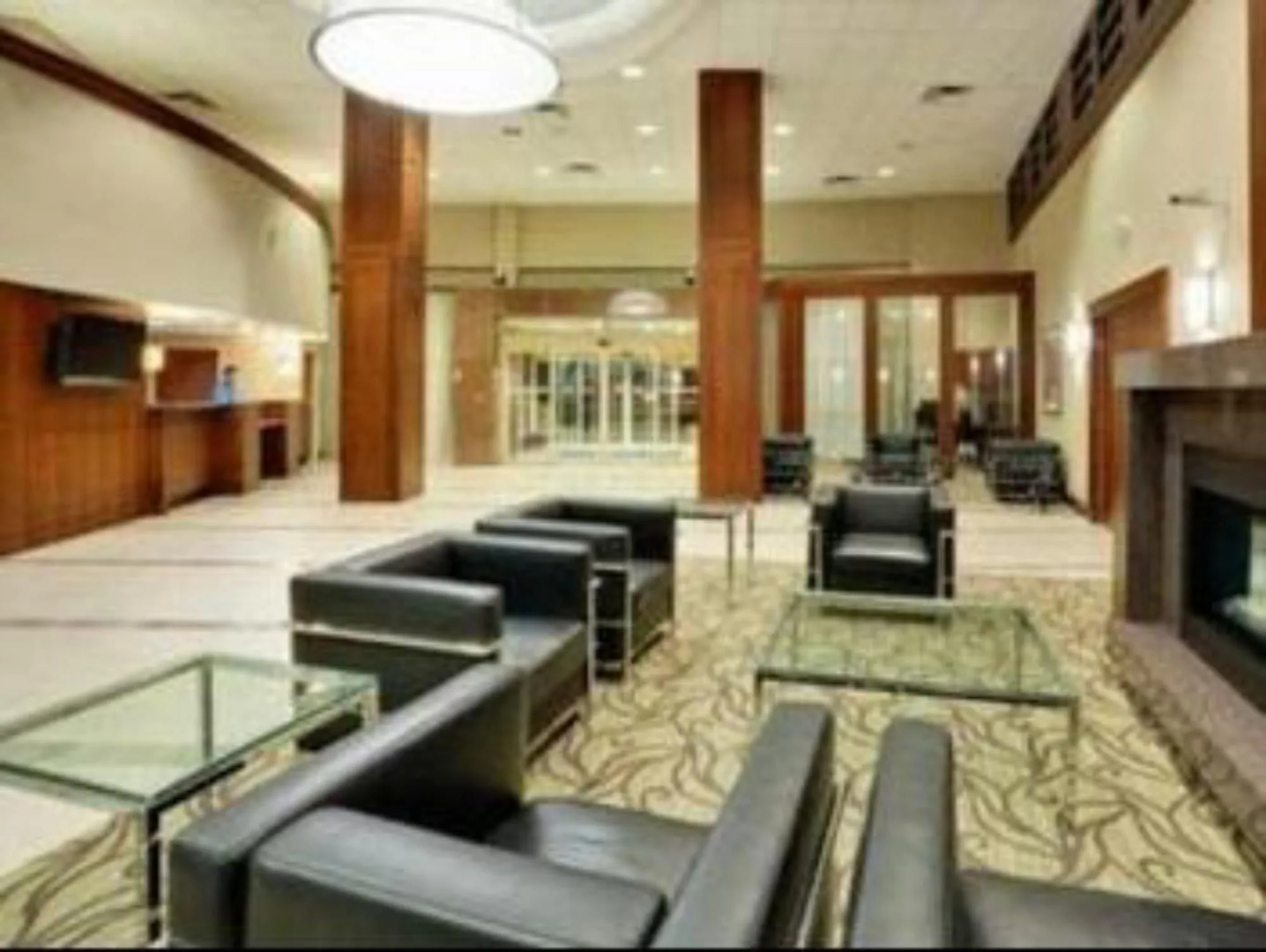 Foto - GLō Best Western Mississauga Corporate Centre