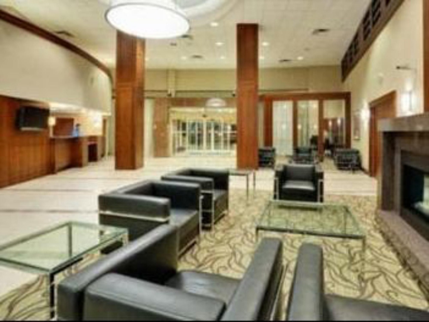 Foto - GLō Best Western Mississauga Corporate Centre