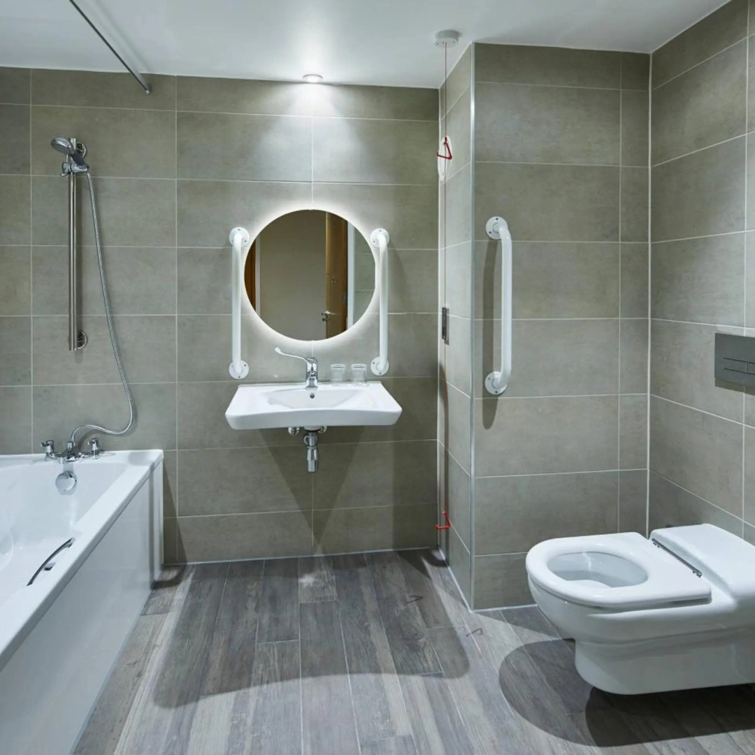 Photo - Manchester Marriott Victoria & Albert Hotel