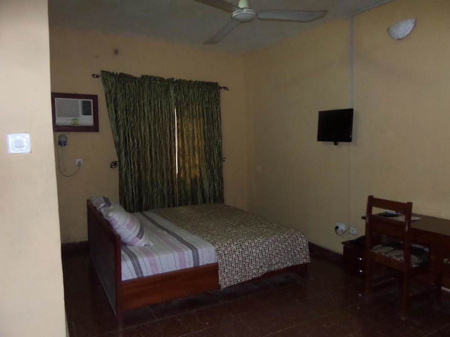 Tajmahal Hotels