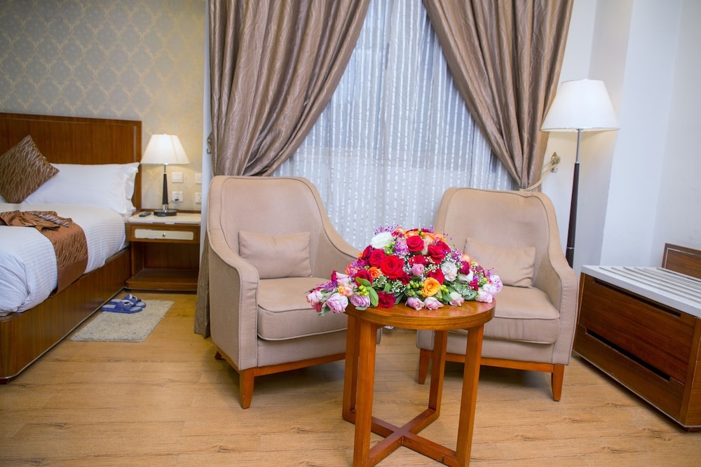 Mosy Hotel