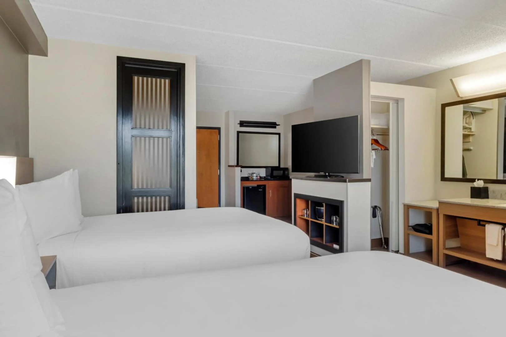Photo - The IAH Houston Hotel