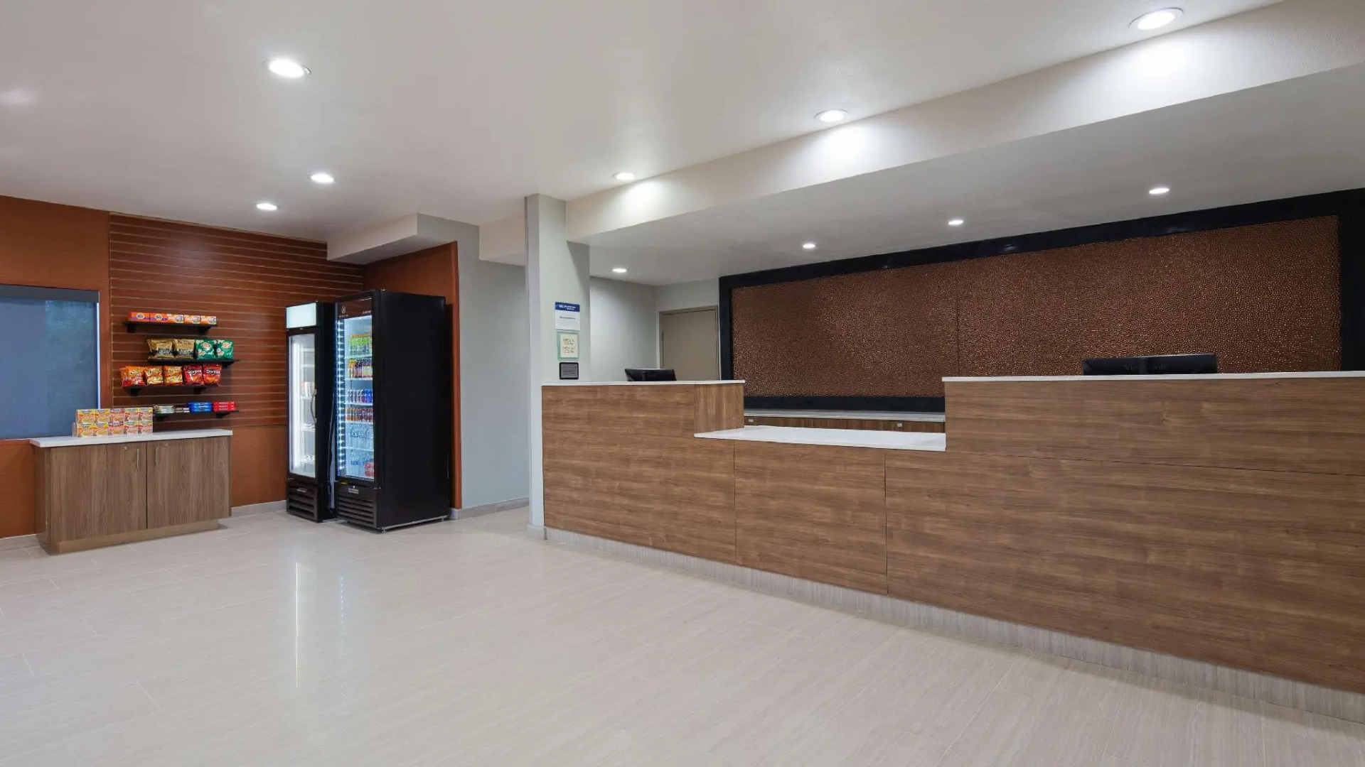 Photo - Best Western Carlsbad by the Sea