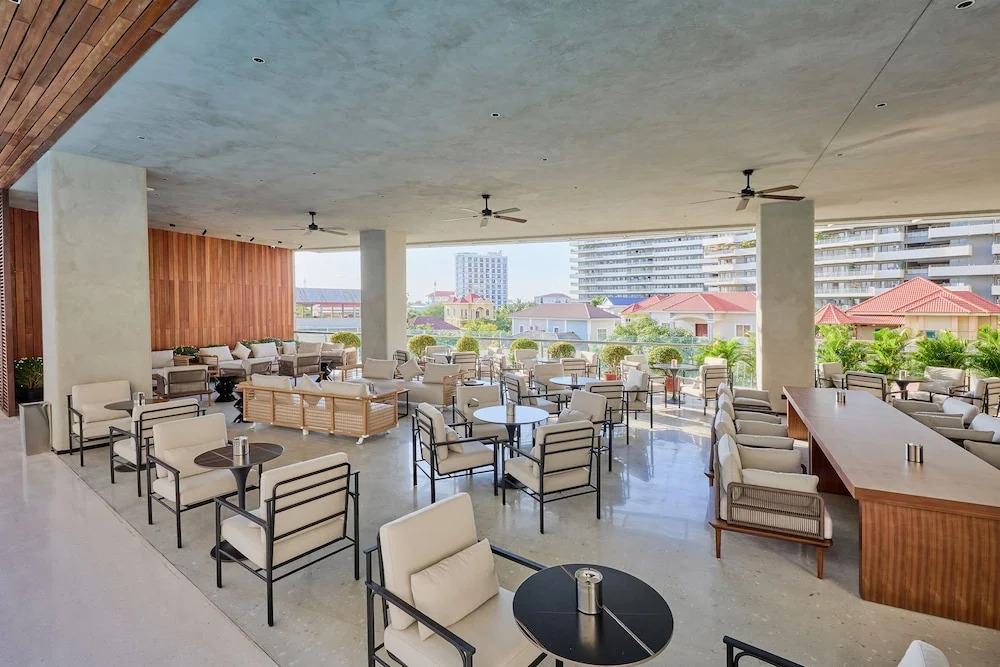 Foto - Crowne Plaza Phnom Penh by IHG 金边皇冠假日酒店 Former VM Hotel