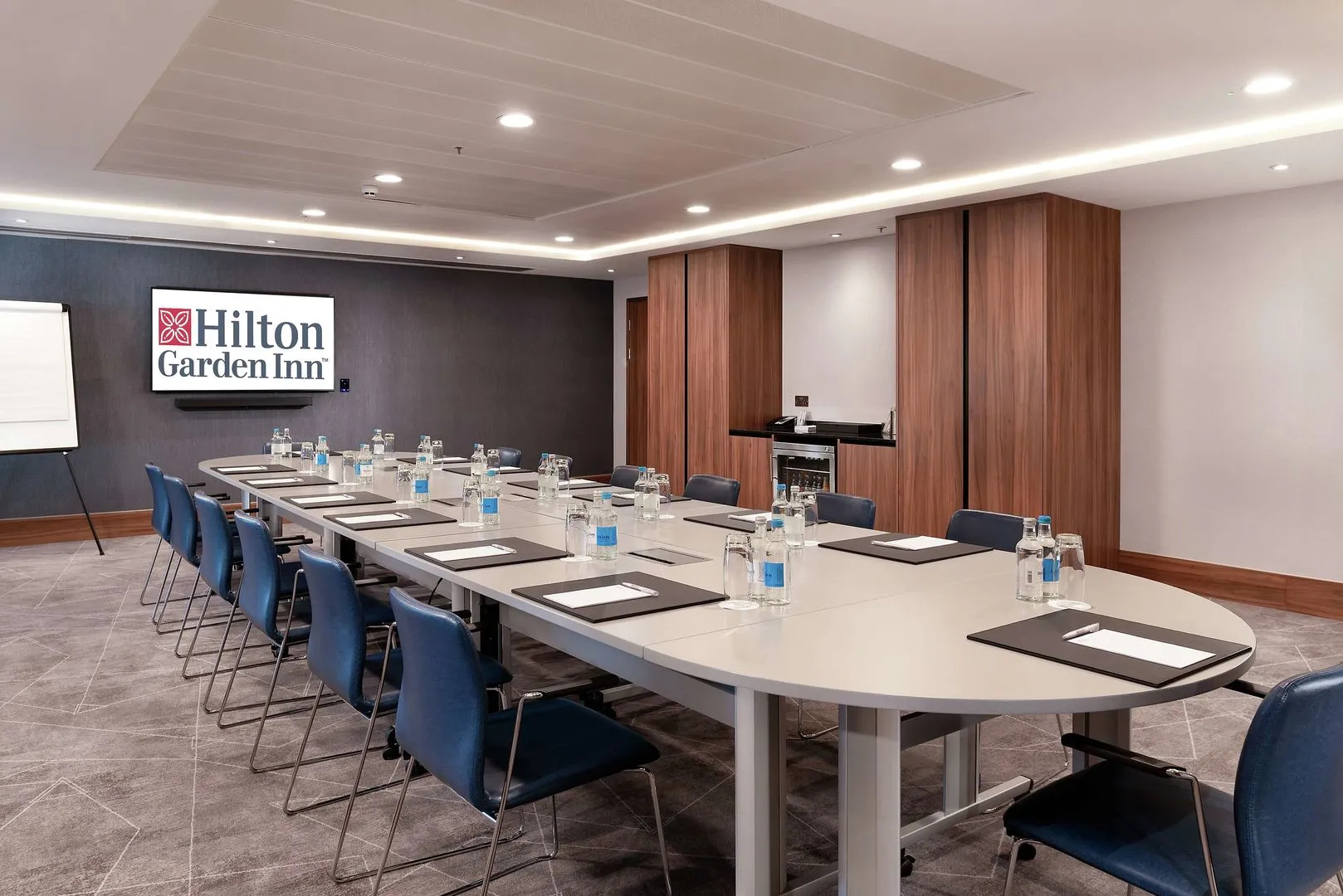 Photo - Hilton Garden Inn London Heathrow Terminal 2 and 3