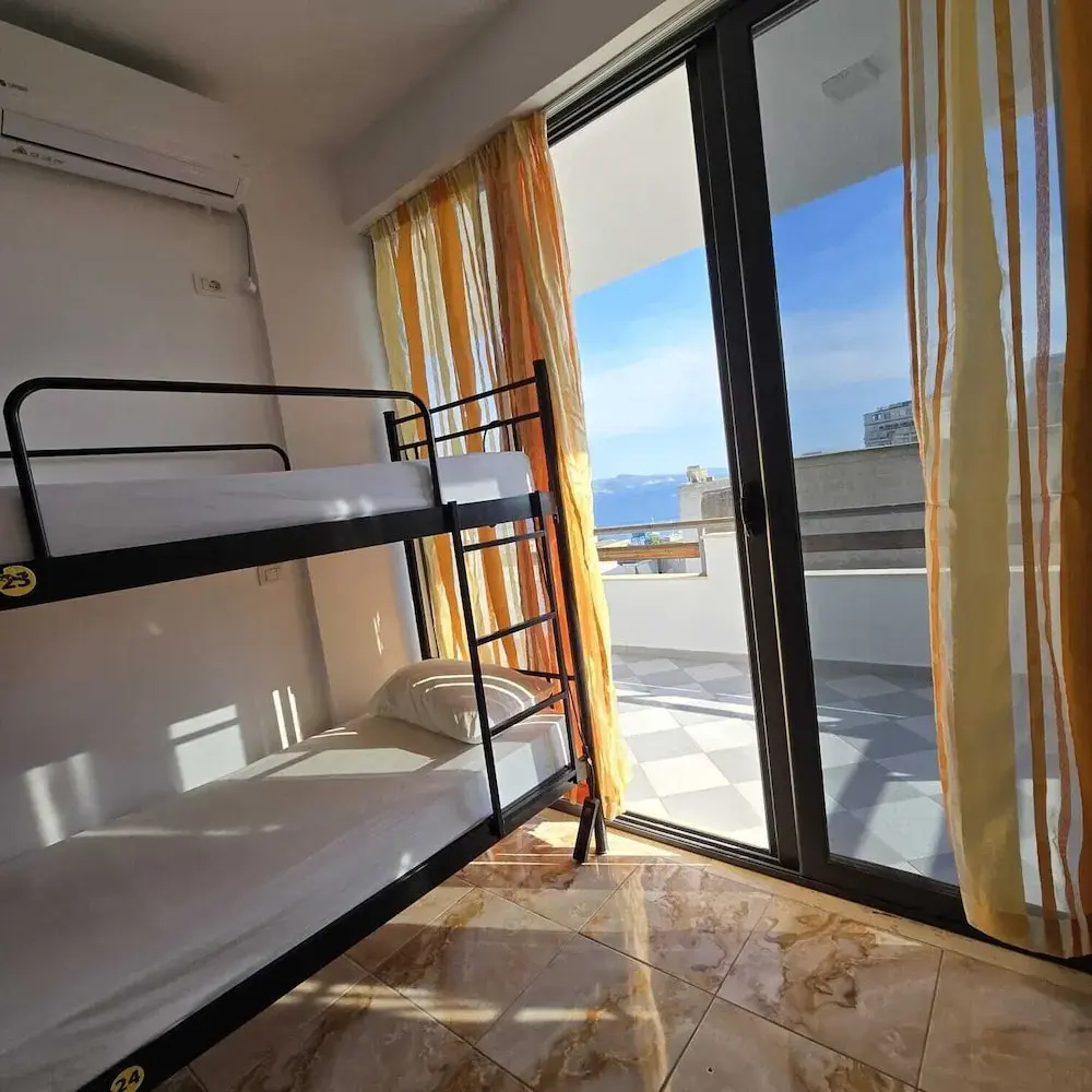 Foto - Lazy Roo Hostel Saranda