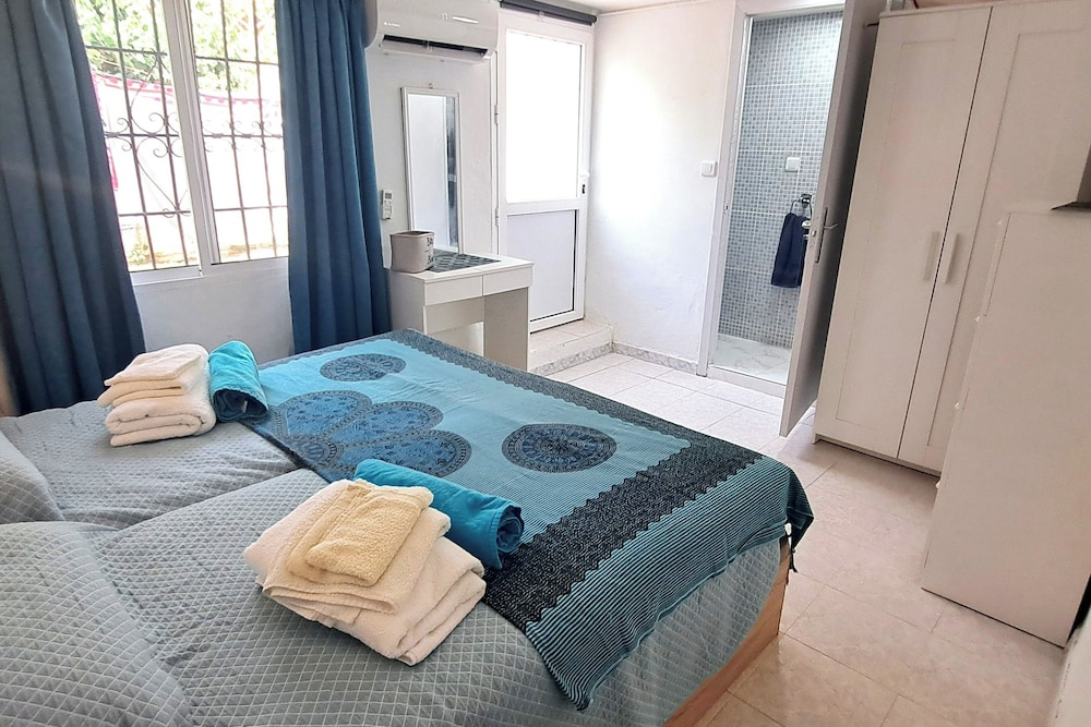 Foto - 2 Bed Villa - Sleeps 5 - Private Pool & Garden