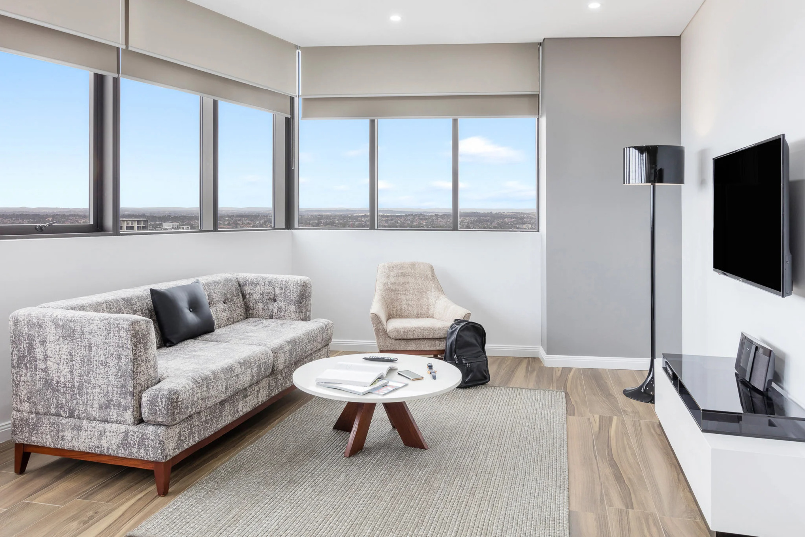 Photo - Meriton Suites Church Street, Parramatta