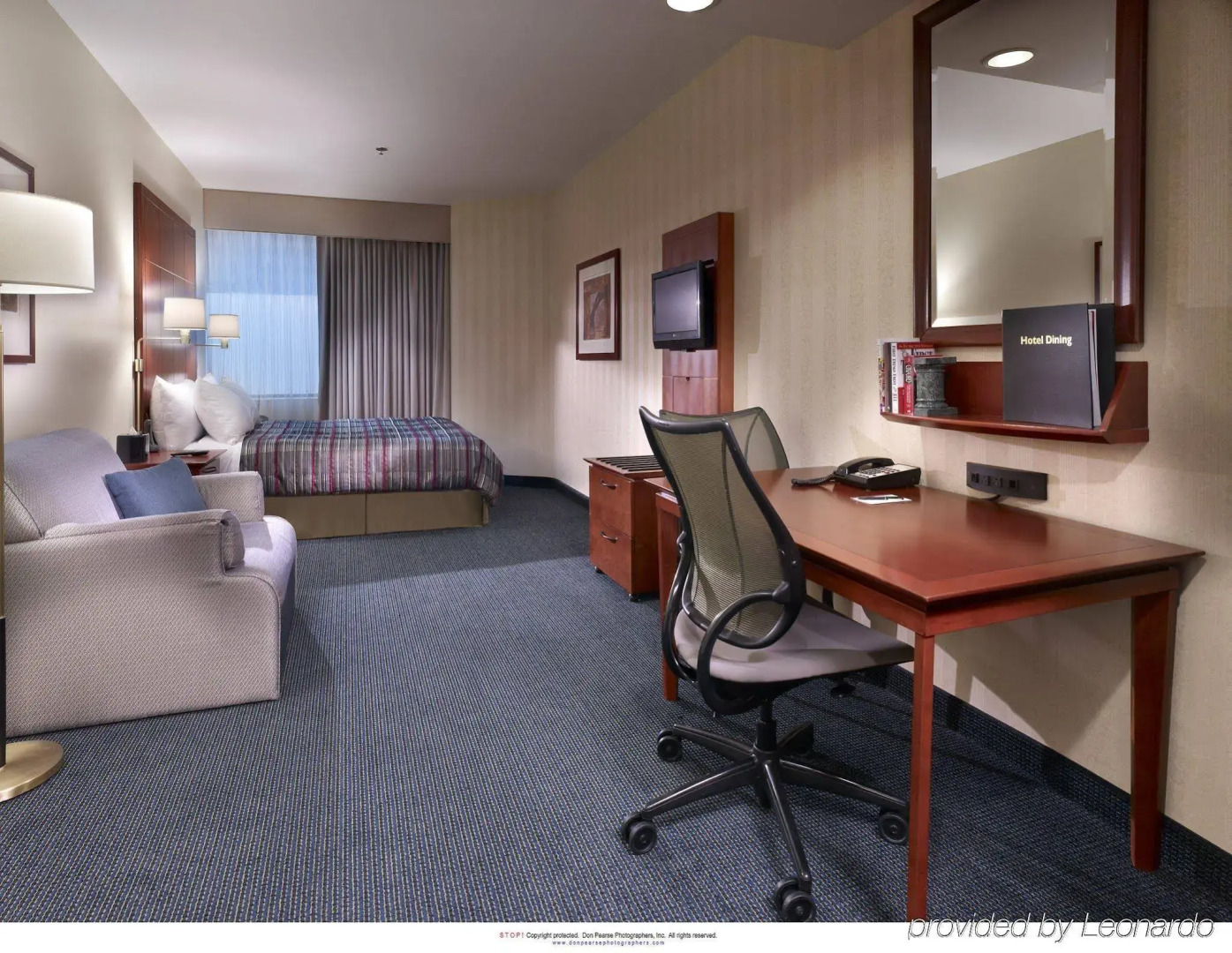 Photo - Central Loop Hotel