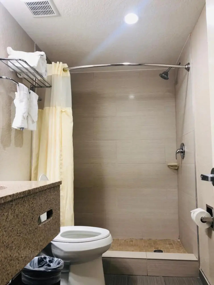 Photo - Heritage Park Inn
