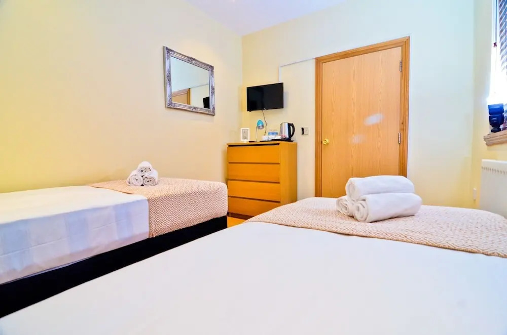 Photo - Thames View House Surrey Quays