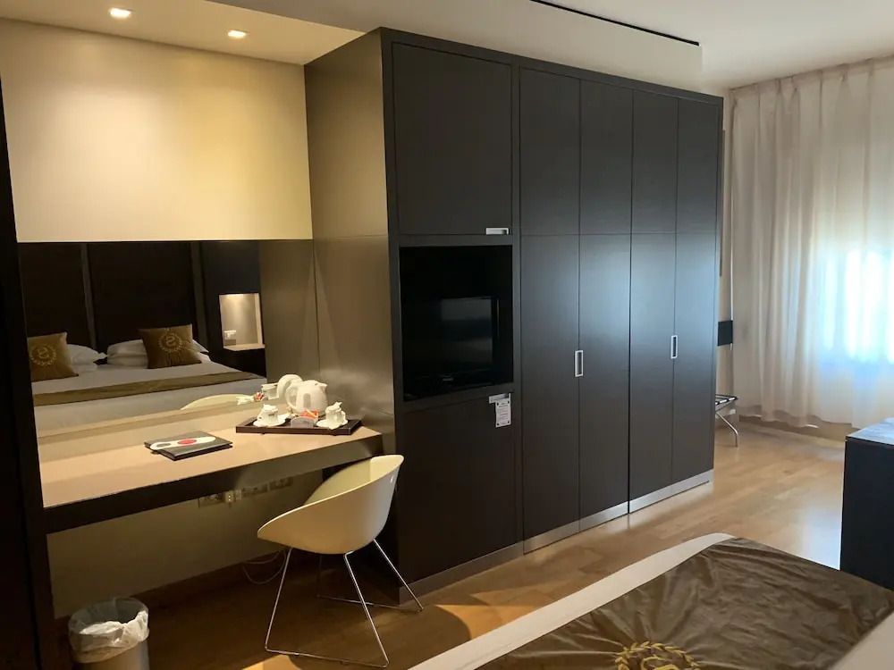 Photo - Wall Art Hotel & Residence