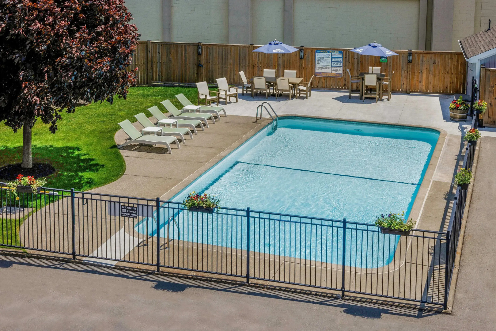 Foto - Travelodge by Wyndham Niagara Falls At the Falls