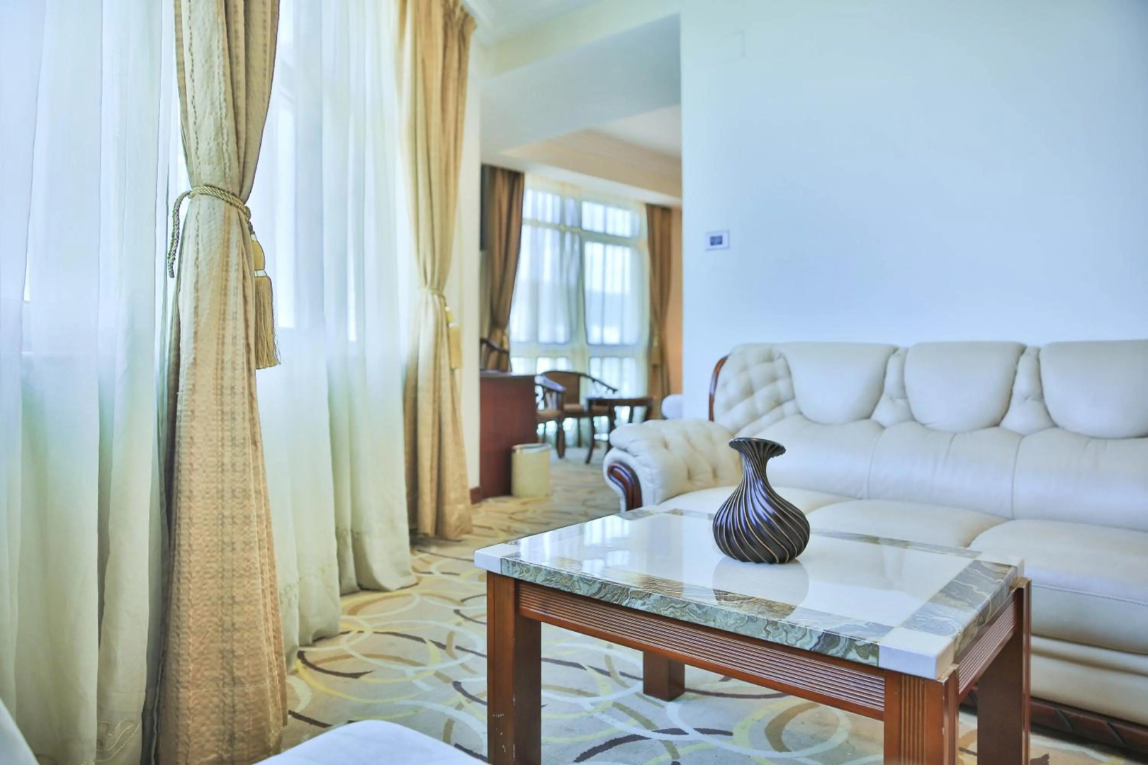 Foto - Swiss Inn Nexus Hotel