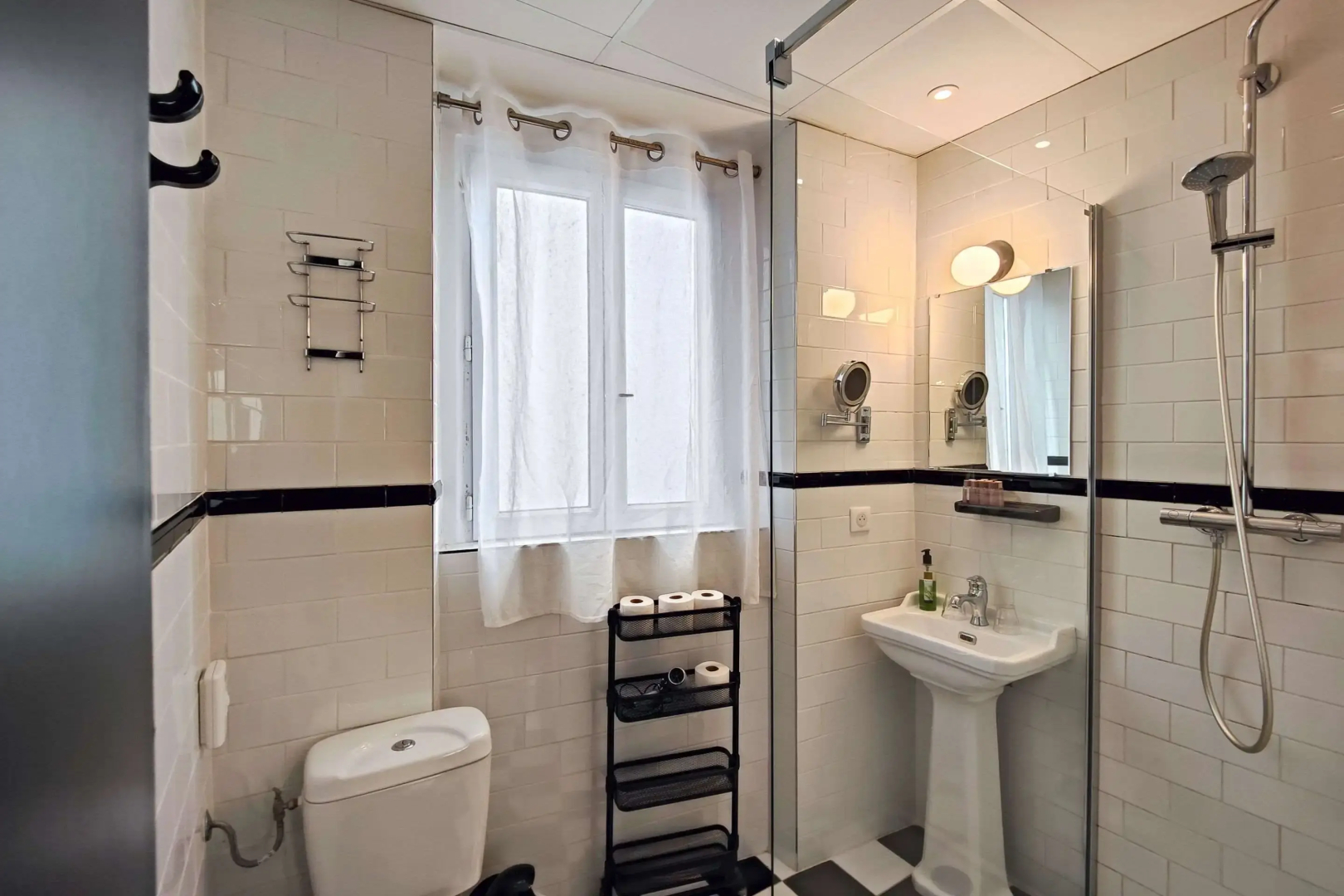 Foto - Hôtel de France, un hôtel AMMI