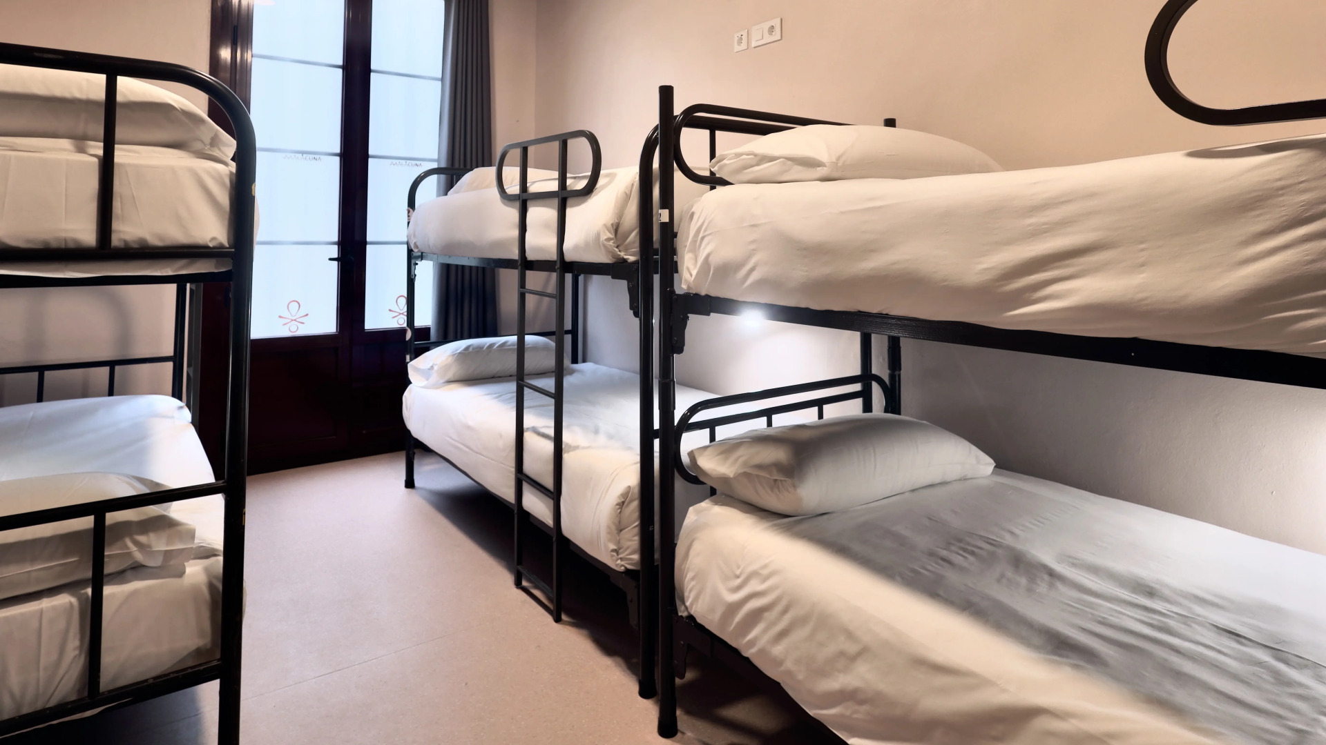 Foto - Ideal Youth Hostel