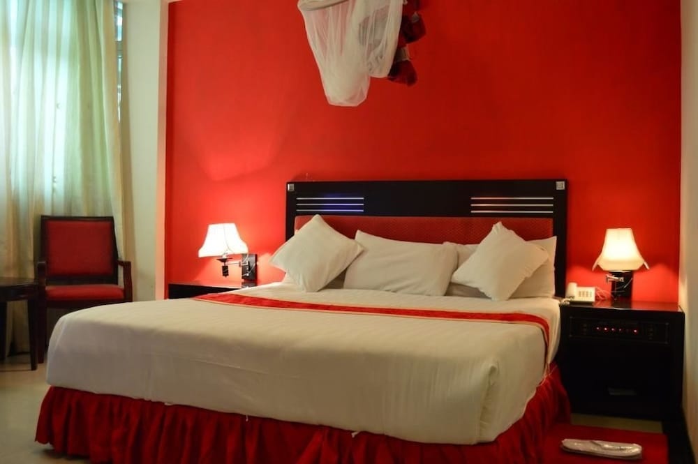 Lewi Hotel Piazza