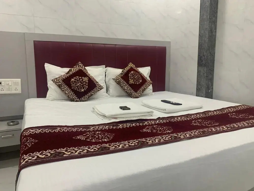 Photo - Hotel Sai Plaza, Chembur Mumbai