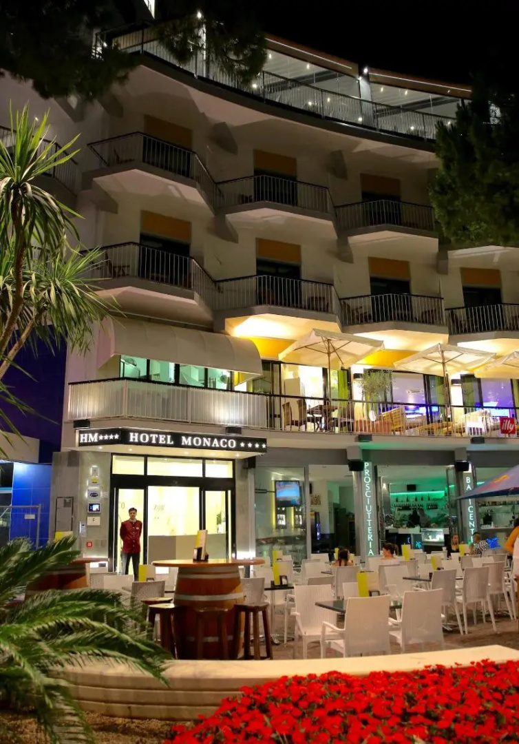 Photo - Monaco Suites Hotel