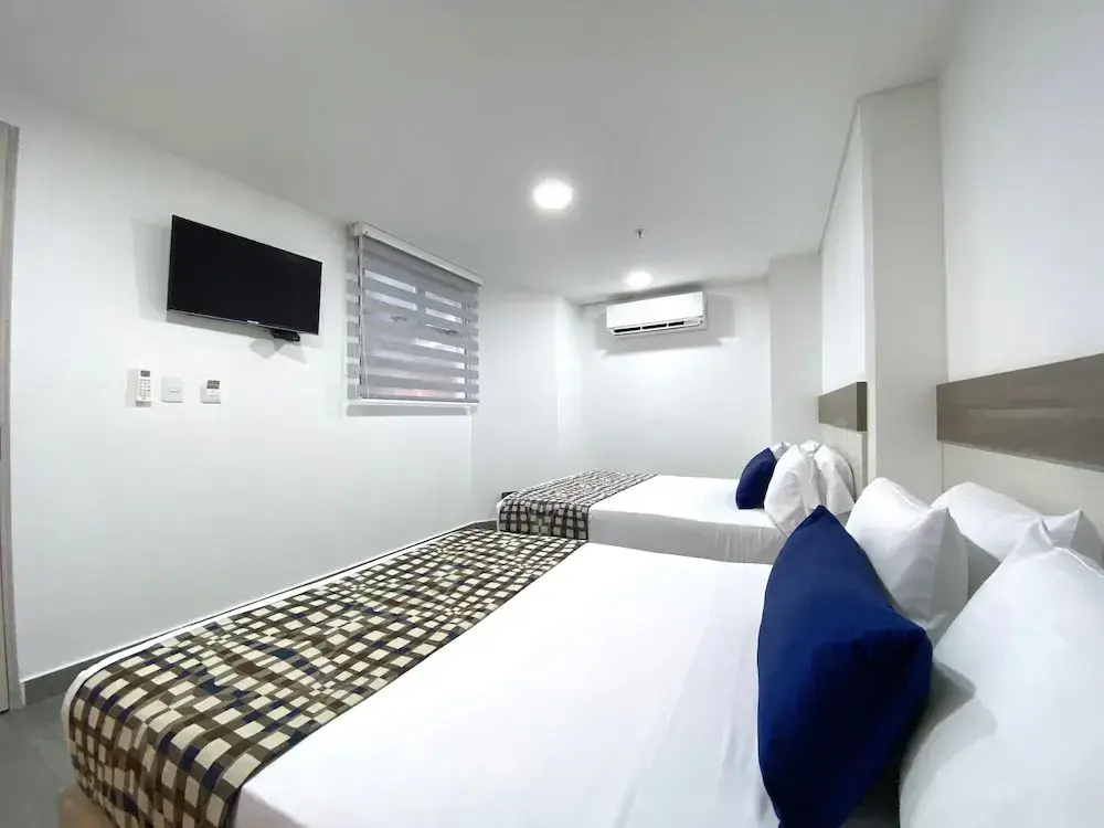 Photo - Seven Inn Hotel