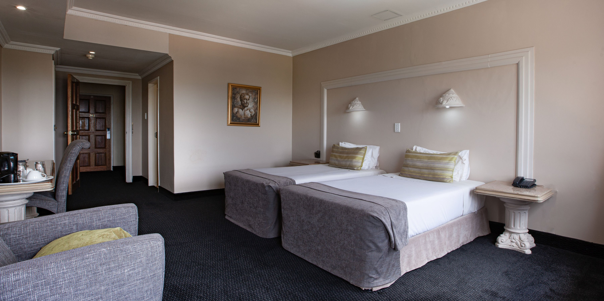 Photo - Apollo Hotel