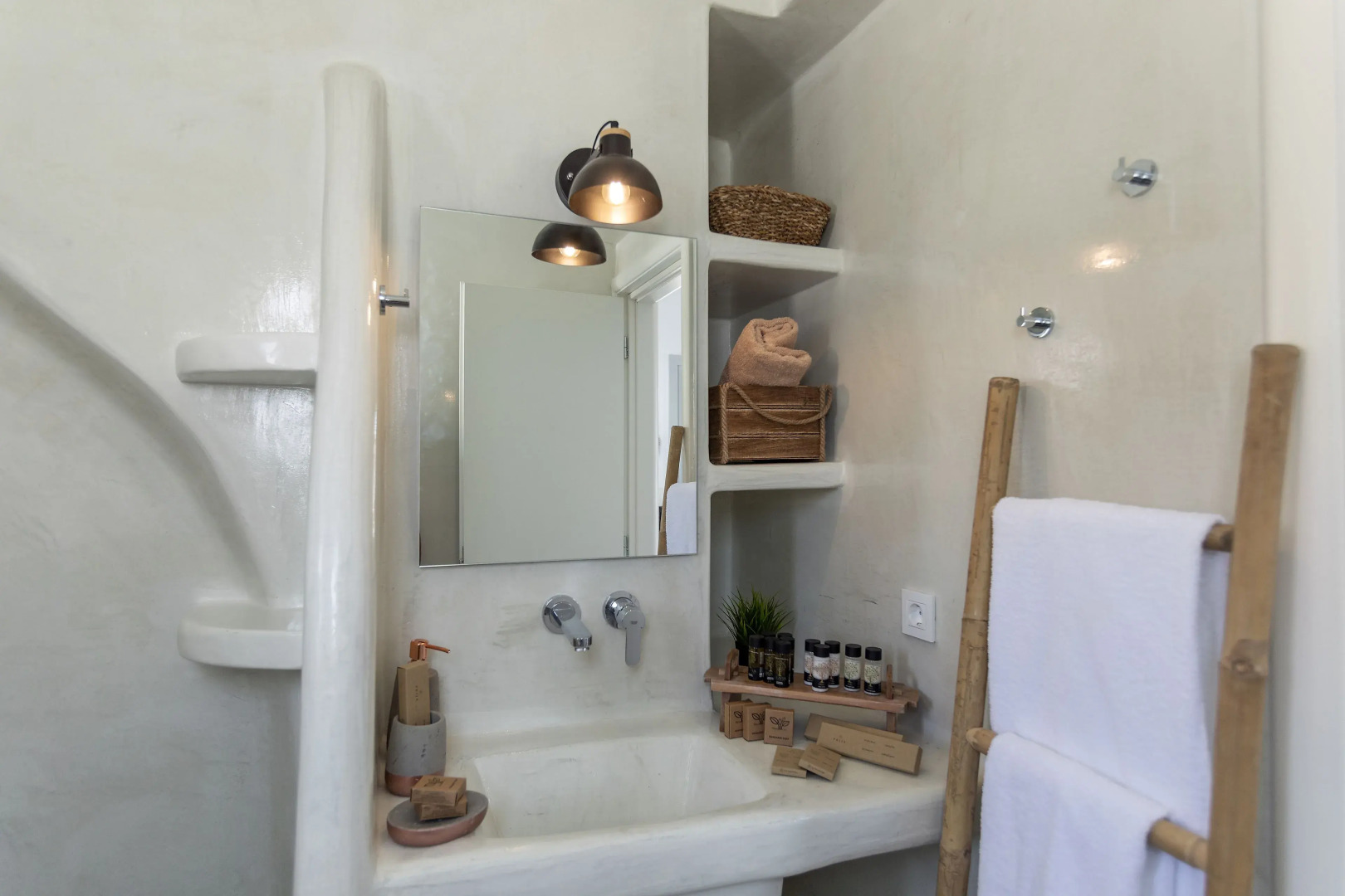 Photo - Bianco Diverso Suites