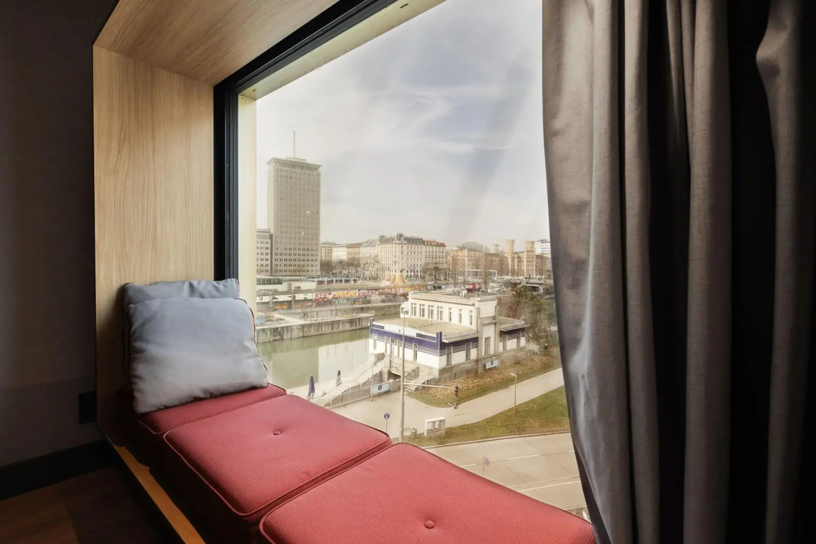 Photo - Radisson RED Hotel, Vienna