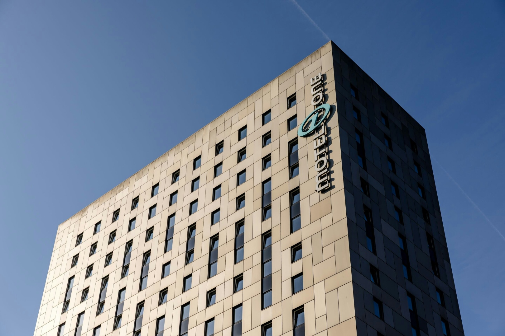 Photo - Motel One Hamburg-Alster